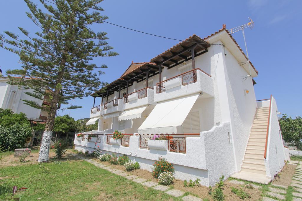 Bekiri'S Studios Alykanas  Exterior foto